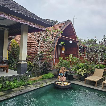 Teba Junjungan Cottages Ubud Exteriör bild